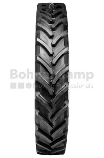 Dæk 230 / 95 R 32, TR-120